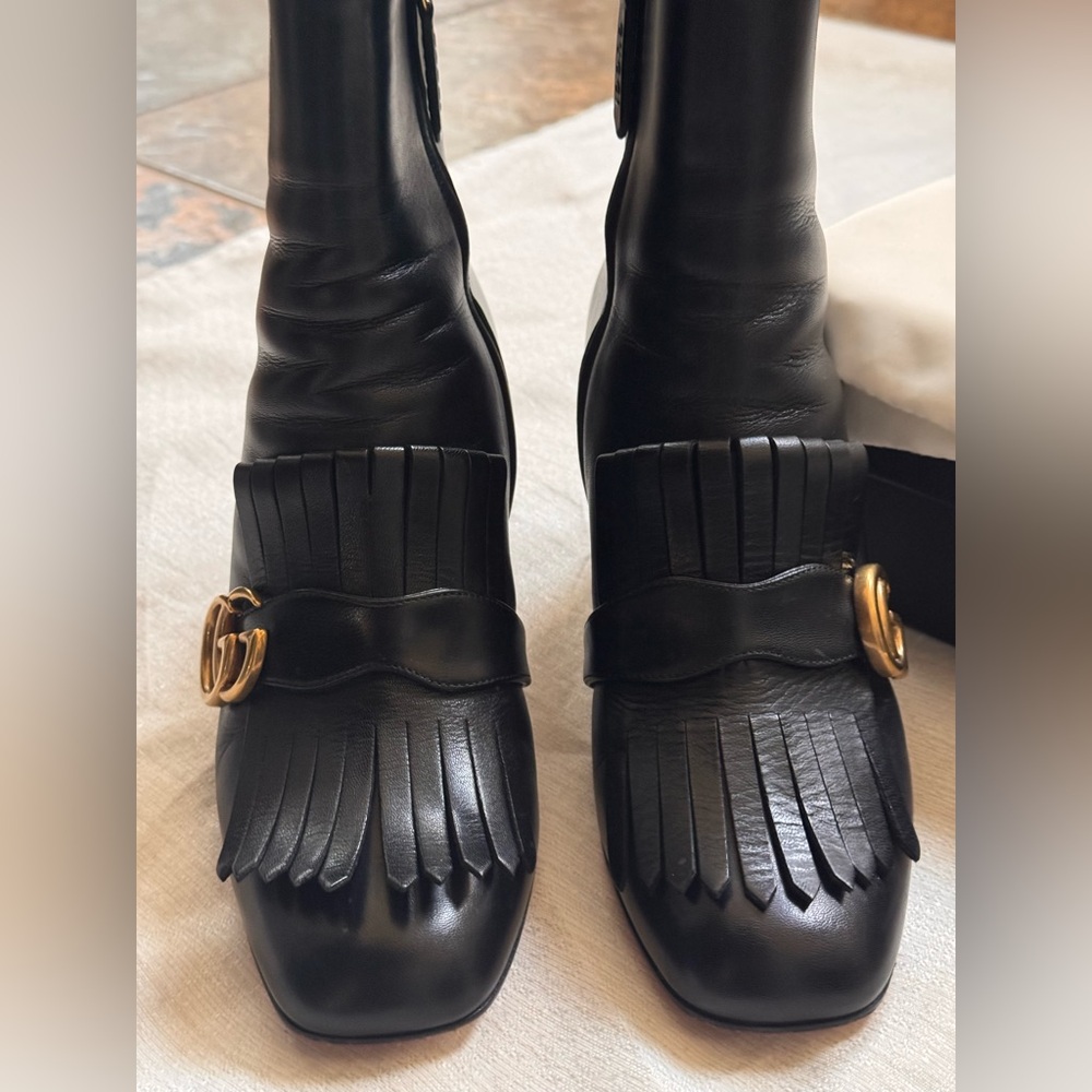 Gucci Marmont Black Calfskin Fringe Ankle Boots Gold GG EU 39.5 / US 9.5 Box - Picture 2 of 15